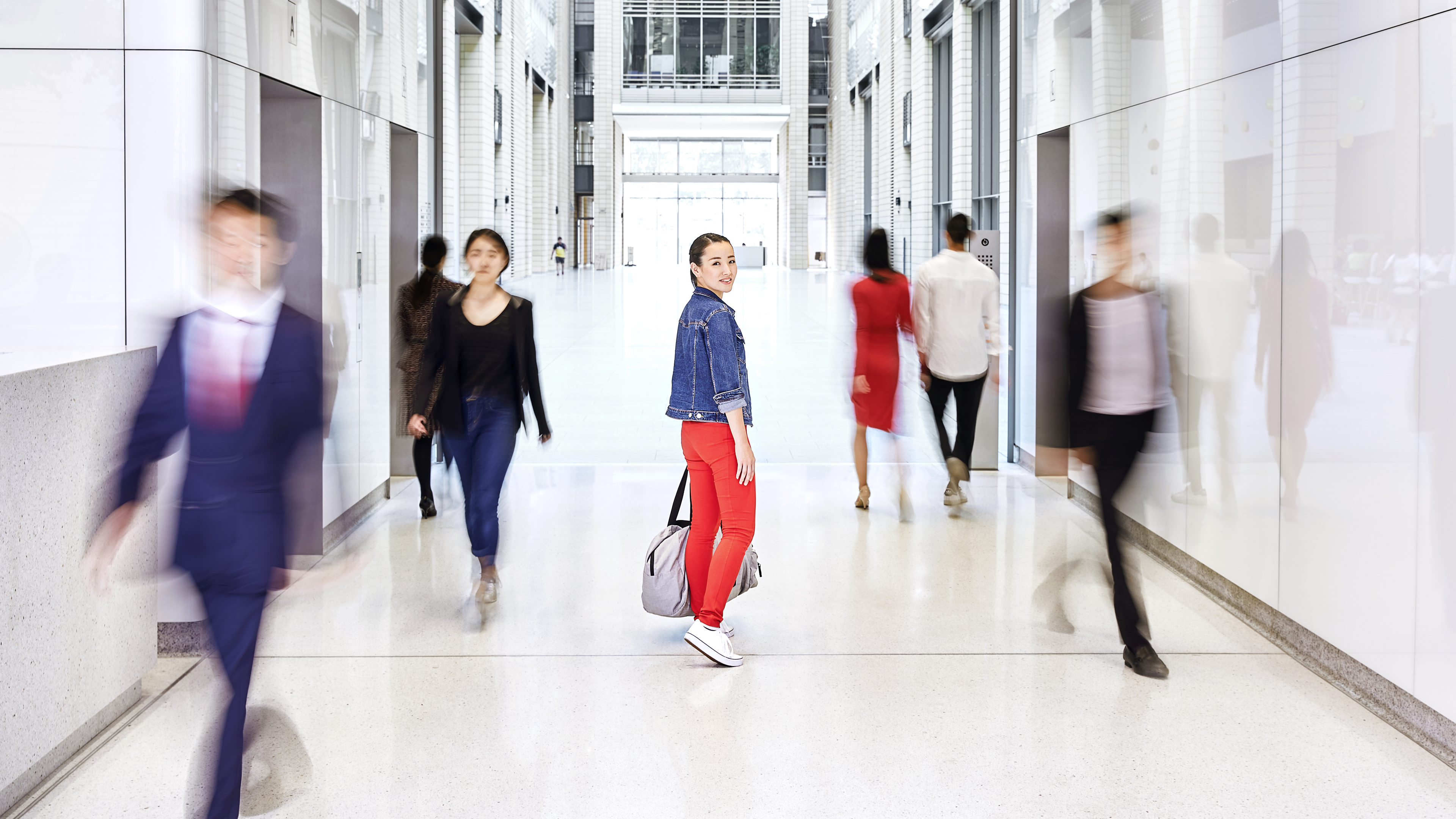 Passenger Elevators - Moving People | Jardine Schindler Hong Kong